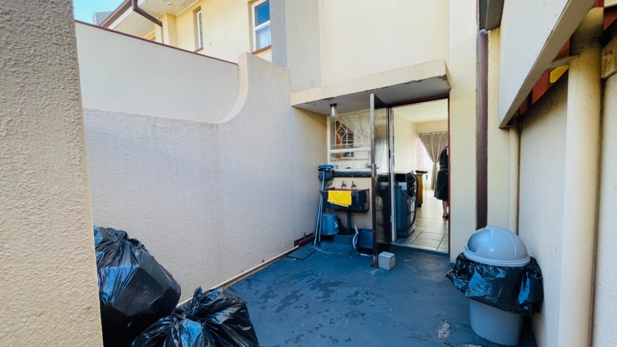 2 Bedroom Property for Sale in Potchefstroom South North West